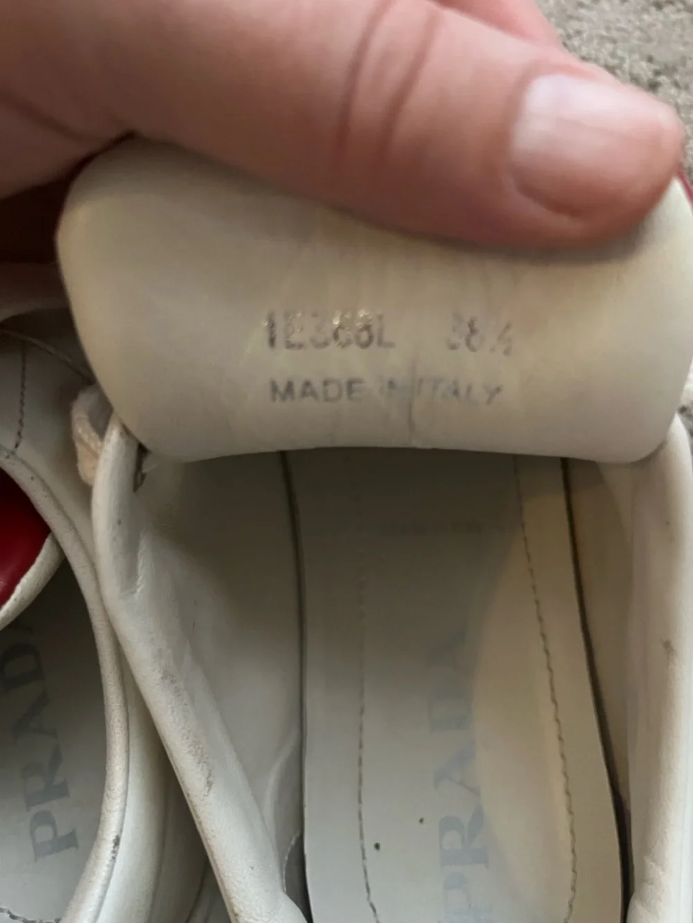 Prada women’s sneakers 8’5 size - Picture 6 of 6